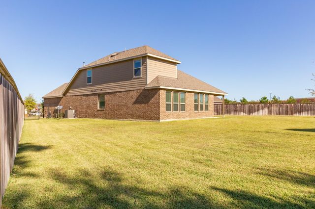 10 Log House Court, Tomball, TX 77375
