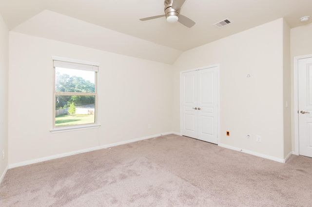 10 Log House Court, Tomball, TX 77375