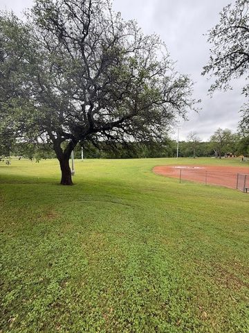 2916 Refugio Avenue, Fort Worth, TX 76106