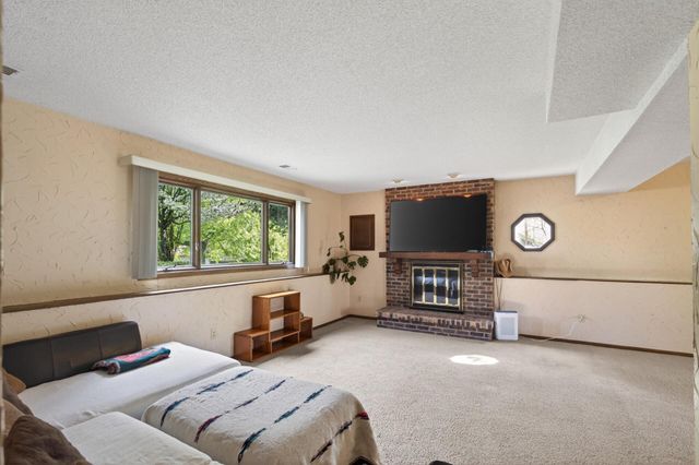 15026 Chestnut Drive, Burnsville, MN 55306