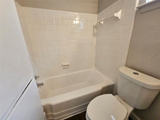 6401 Hollis Avenue 6403, Dallas, TX 75227