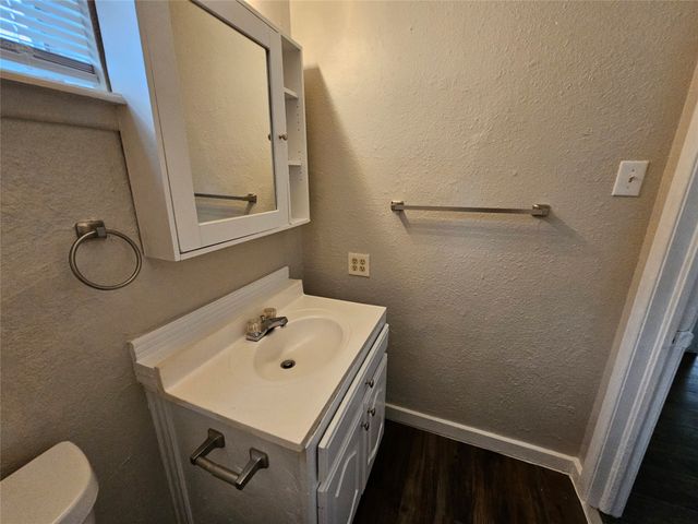 6401 Hollis Avenue 6403, Dallas, TX 75227