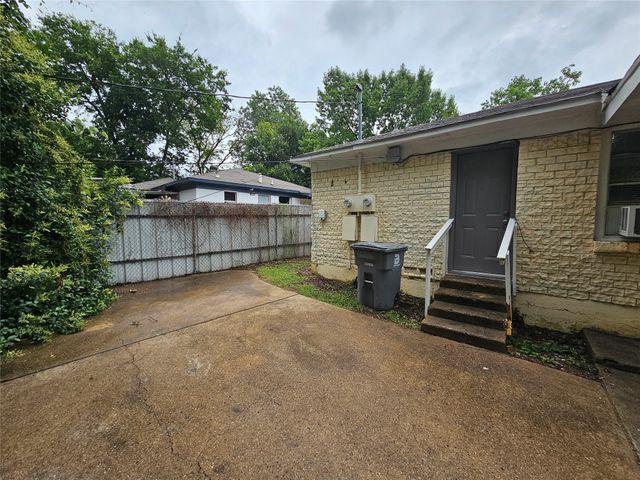 6401 Hollis Avenue 6403, Dallas, TX 75227