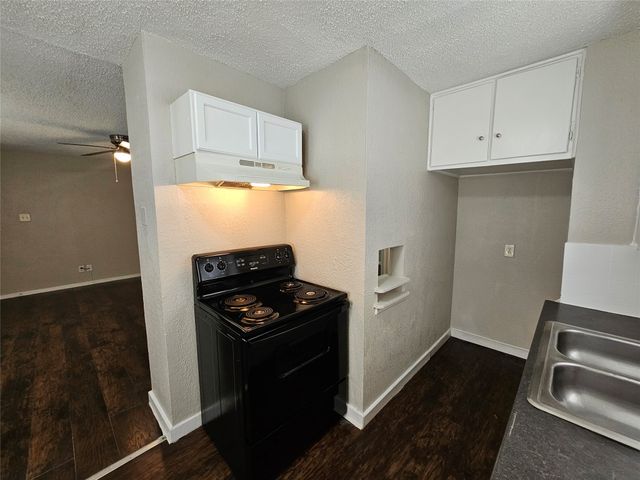 6401 Hollis Avenue 6403, Dallas, TX 75227