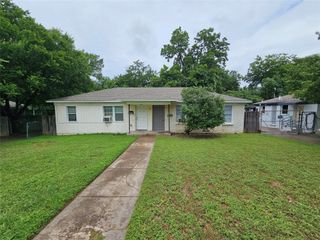 6401 Hollis Avenue 6403, Dallas, TX 75227