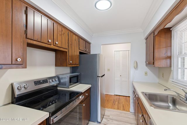 600 State Route 71 9, Spring Lake Heights, NJ 07762