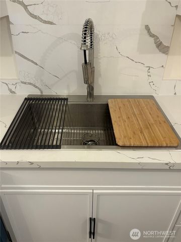 22290 Veteran Street NE, Poulsbo, WA 98370