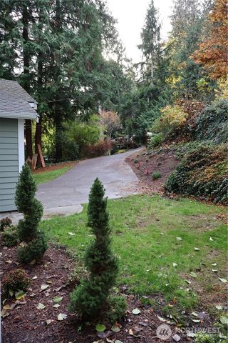 22290 Veteran Street NE, Poulsbo, WA 98370