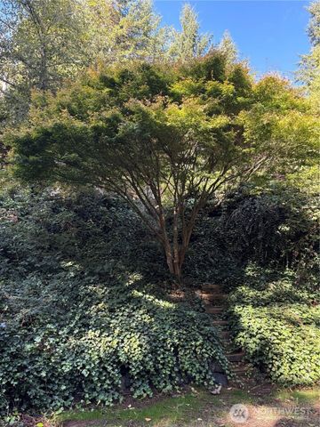 22290 Veteran Street NE, Poulsbo, WA 98370