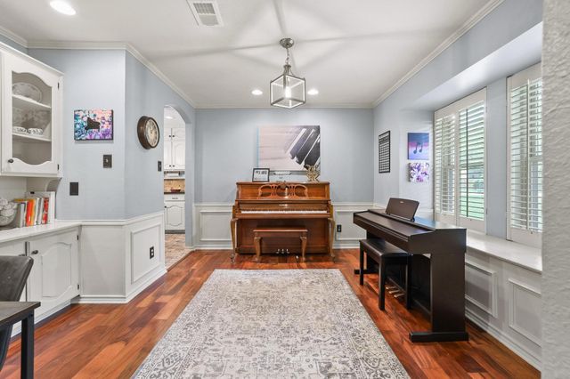 80 River Hills Drive, Denison, TX 75020
