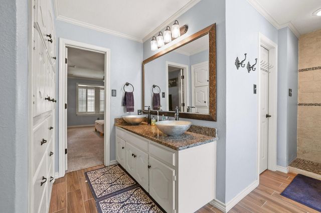 80 River Hills Drive, Denison, TX 75020
