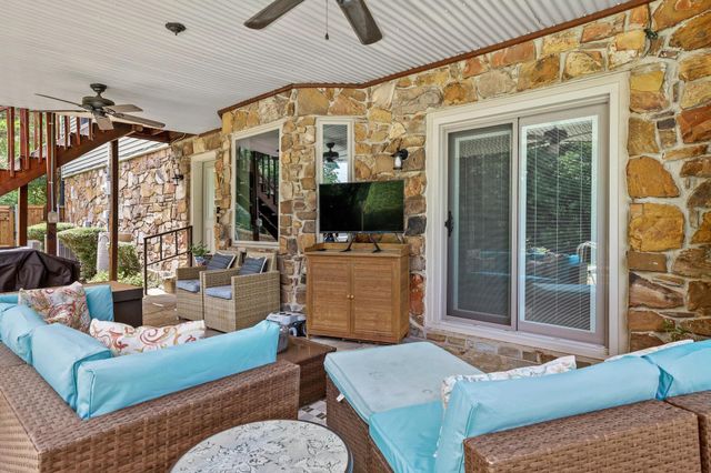 80 River Hills Drive, Denison, TX 75020