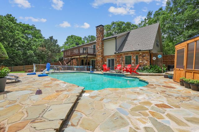 80 River Hills Drive, Denison, TX 75020