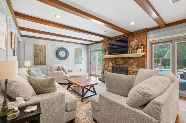 80 River Hills Drive, Denison, TX 75020