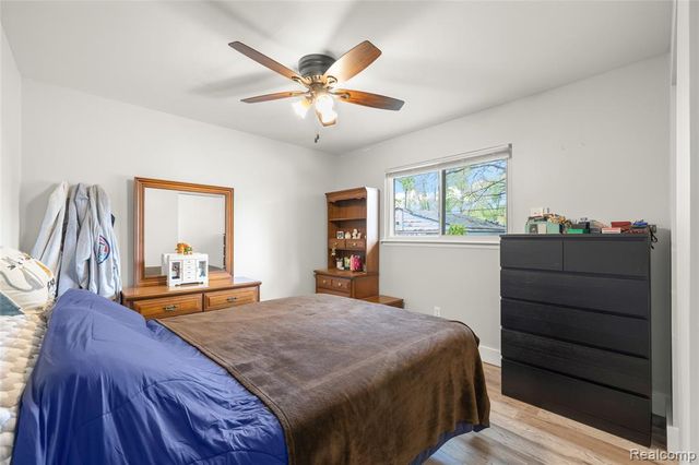 6016 N Berry Street, Westland, MI 48185
