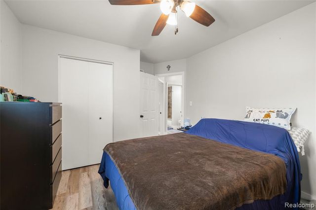 6016 N Berry Street, Westland, MI 48185