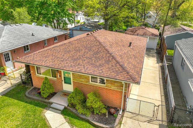 6016 N Berry Street, Westland, MI 48185