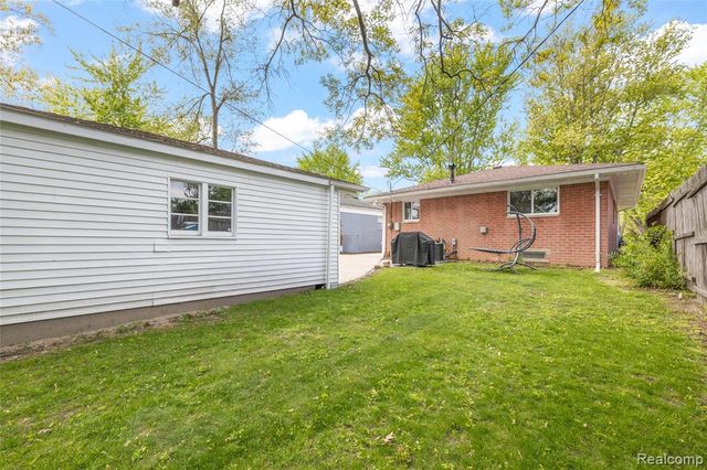 6016 N Berry Street, Westland, MI 48185
