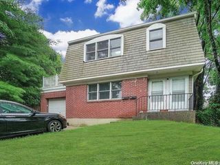 1012 Old Northern Boulevard, Roslyn, NY 11576