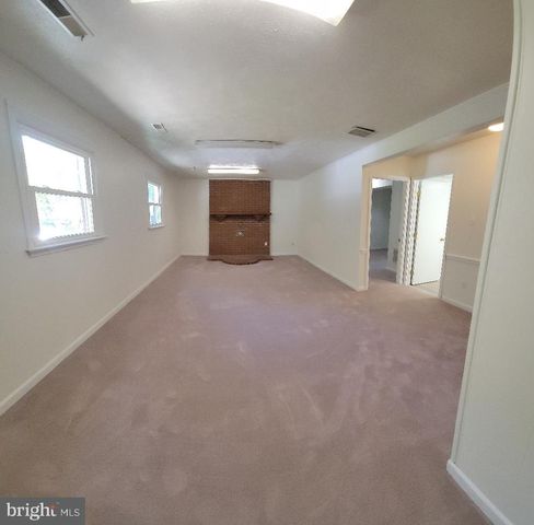 104 CRUTCHFIELD CIR, Spotsylvania, VA 22551