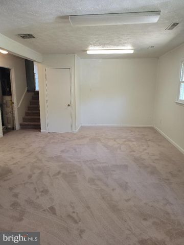 104 CRUTCHFIELD CIR, Spotsylvania, VA 22551