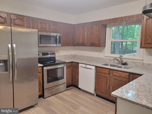 104 CRUTCHFIELD CIR, Spotsylvania, VA 22551
