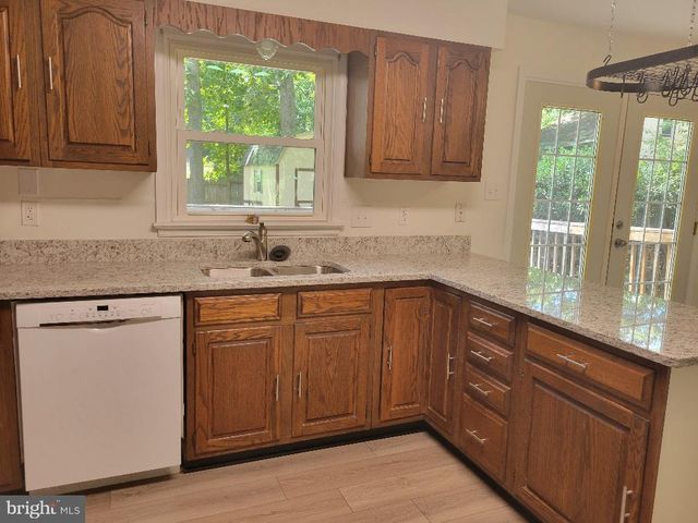 104 CRUTCHFIELD CIR, Spotsylvania, VA 22551