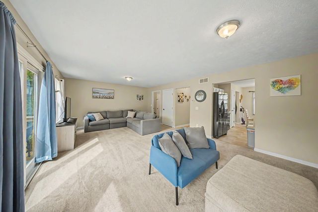 527 Game Court, Elsmere, KY 41018