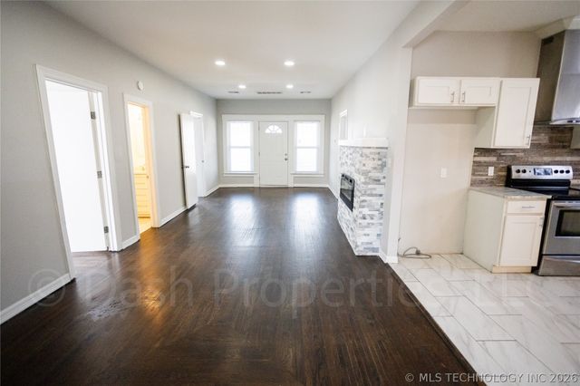 2604 E 7th Street S, Tulsa, OK 74104