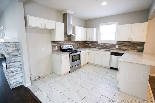 2604 E 7th Street S, Tulsa, OK 74104
