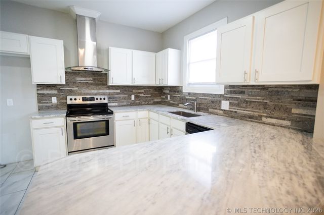 2604 E 7th Street S, Tulsa, OK 74104