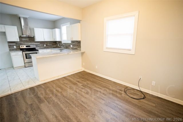 2604 E 7th Street S, Tulsa, OK 74104