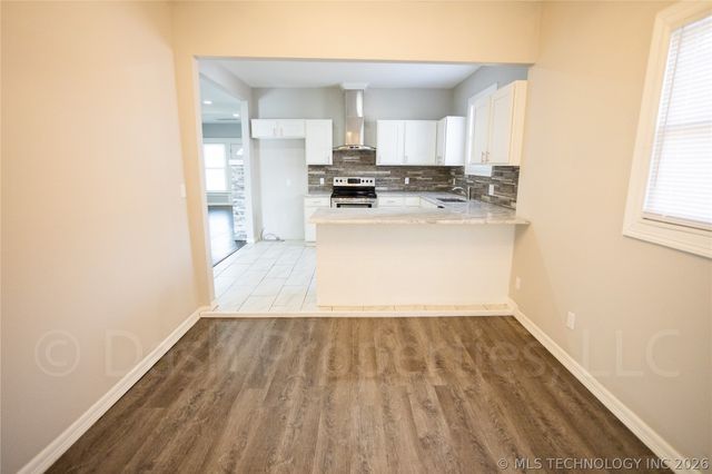 2604 E 7th Street S, Tulsa, OK 74104