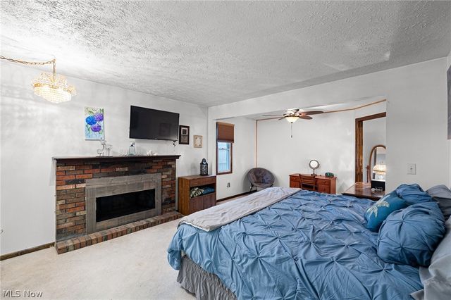 547 Cove Beach Avenue, Sheffield Lake, OH 44054