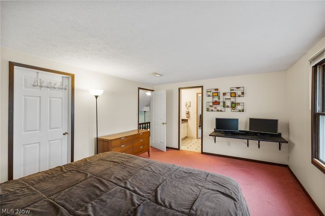 547 Cove Beach Avenue, Sheffield Lake, OH 44054