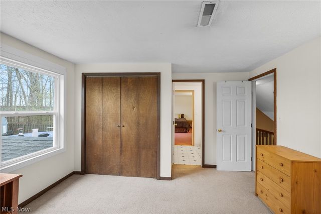 547 Cove Beach Avenue, Sheffield Lake, OH 44054