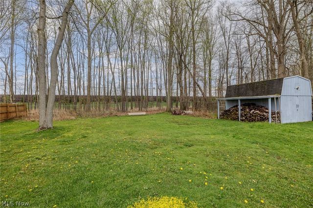 547 Cove Beach Avenue, Sheffield Lake, OH 44054