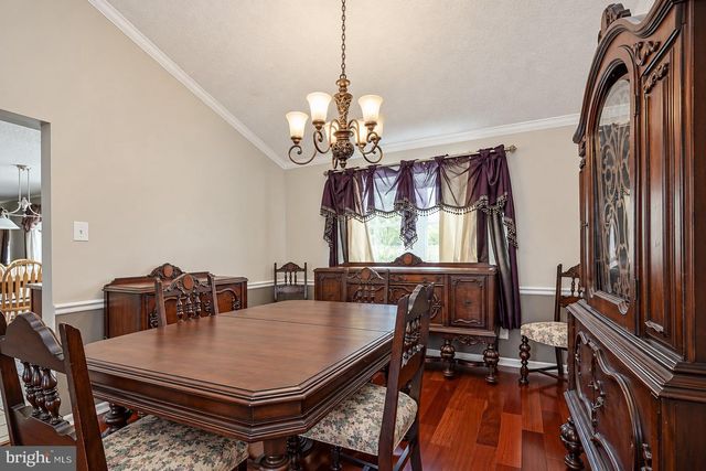 63 OLYMPIA LN, Sicklerville, NJ 08081