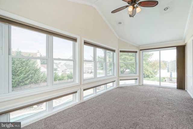 63 OLYMPIA LN, Sicklerville, NJ 08081