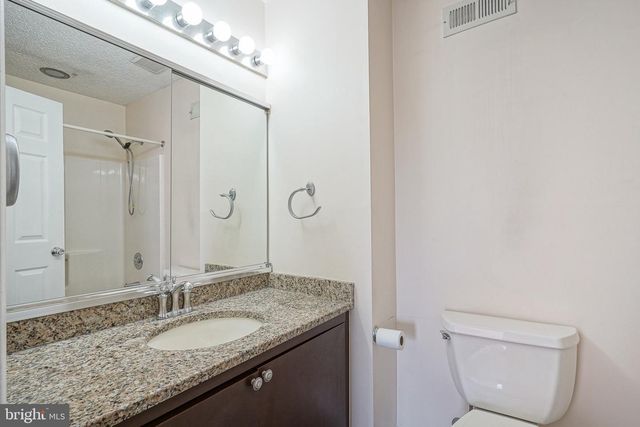 63 OLYMPIA LN, Sicklerville, NJ 08081