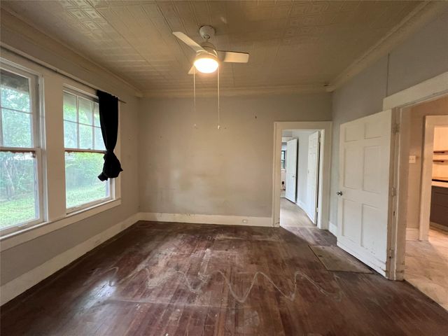 1016 N 3rd ST, Temple, TX 76501