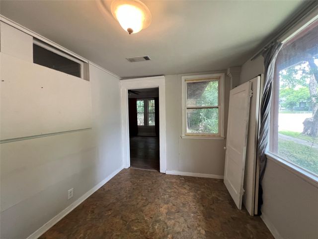 1016 N 3rd ST, Temple, TX 76501