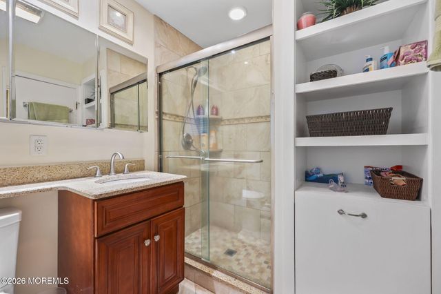 42 Saupe Drive, Manalapan, NJ 07726