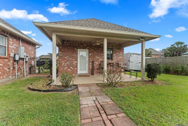 10350 Crooked Creek Ln, Denham Springs, LA 70726