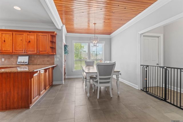10350 Crooked Creek Ln, Denham Springs, LA 70726