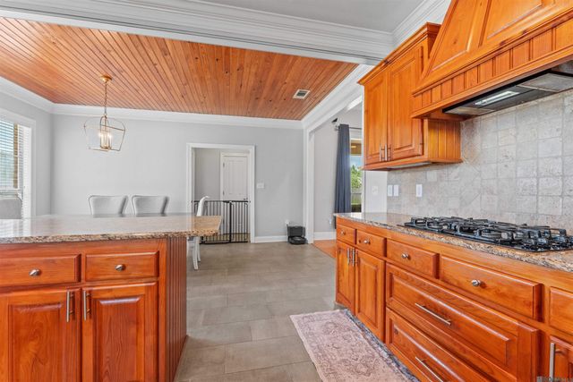 10350 Crooked Creek Ln, Denham Springs, LA 70726