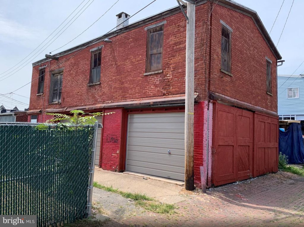 635-R WEISER ST, Reading, PA 19601
