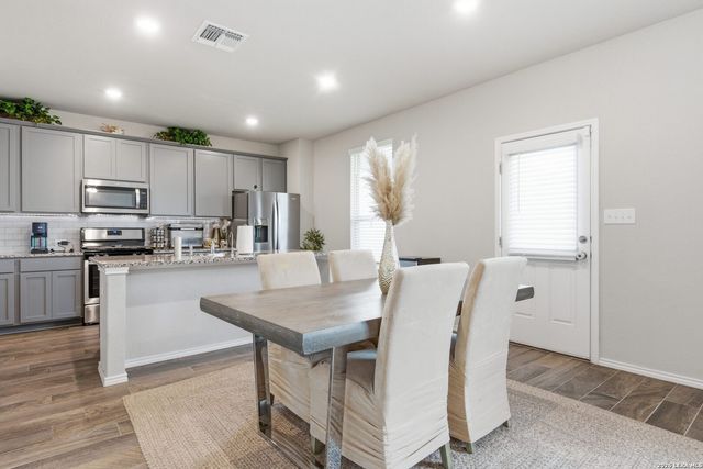 10626 Briceway Ace, San Antonio, TX 78254