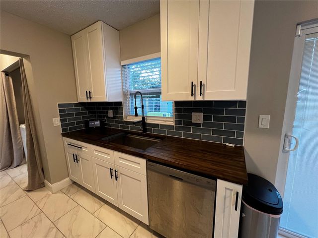 2893 WEBLEY DRIVE, Largo, FL 33771