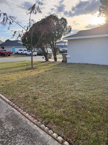 138 PINEWOOD CIRCLE, Kissimmee, FL 34743